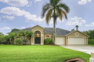 5155 Winchester Dr, Titusville, FL 32780, Sold 11/24/20