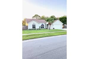 4356 Pondapple Dr, Titusville, FL 32796, Sold 12/30/20