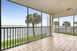 200 S Sykes Creek Pkwy, Merritt Island, FL 32952, Sold 04/15/21