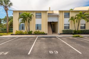 586 N Wickham Rd, Melbourne, FL 32935, Sold 02/12/21
