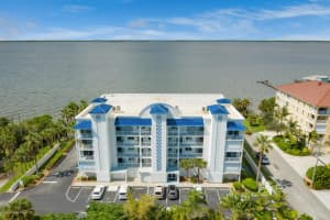210 24th St, Cocoa Beach, FL 32931, Sold 03/05/21