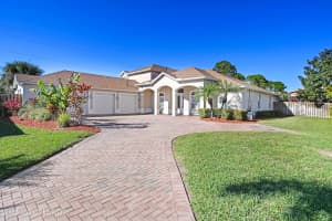 560 Glenbrook Cir, Rockledge, FL 32955, Sold 02/22/21