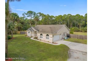 2820 Long Lake Dr, Titusville, FL 32780, Sold 02/03/21