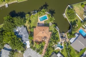 1754 Bayshore Dr, Cocoa Beach, FL 32931, Sold 04/30/21