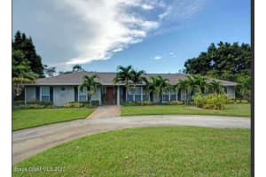 445 9th Dr, Vero Beach, FL 32962, Sold 06/18/21