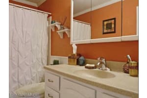 445 9th Dr, Vero Beach, FL 32962, Sold 06/18/21