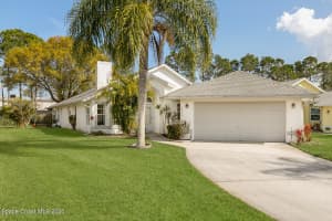 3970 St Armens Cir, Melbourne, FL 32934, Sold 05/21/21