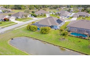 342 Pasto Cir SW, Palm Bay, FL 32908, Sold 04/01/21