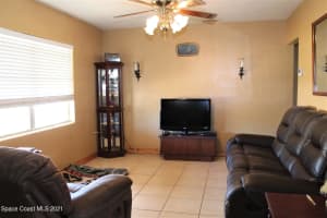 2343 2nd St SW, Vero Beach, FL 32962, Sold 05/20/21