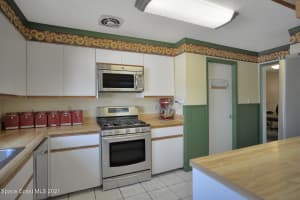 305 Andros Dr, Merritt Island, FL 32952, Sold 05/28/21