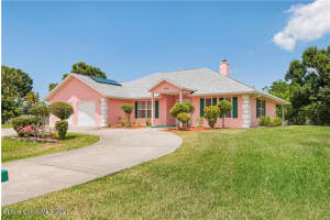 386 28th Ct SW, Vero Beach, FL 32968, Sold 08/04/21