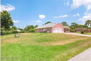 386 28th Ct SW, Vero Beach, FL 32968, Sold 08/04/21