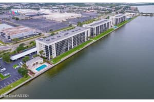 250 S Sykes Creek Pkwy, Merritt Island, FL 32952, Sold 08/10/21