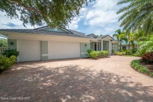315 Newport Dr, Indialantic, FL 32903, Sold 09/17/21