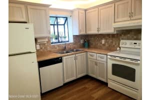 3671 Brentwood Ct, Melbourne, FL 32935, Sold 09/30/21