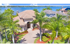 325 Lansing Island Dr, Indian Harbour Beach, FL 32937, Sold 09/24/21