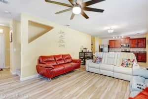 184 Alamere Dr SW, Palm Bay, FL 32908, Sold 09/16/21