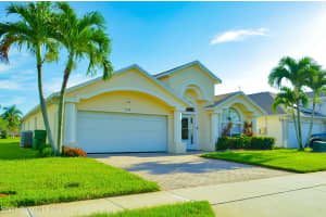 770 Sunset Lakes Dr, Merritt Island, FL 32953, Sold 12/21/21