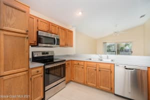 2938 Pebble Creek St, Melbourne, FL 32935, Sold 09/27/21