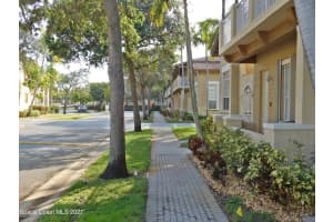 2421 NW 7th St, Boynton Beach, FL 33426, Sold 01/14/22