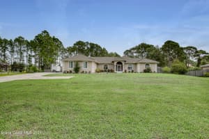 2875 Kingfisher Way, Mims, FL 32754, Sold 09/24/21