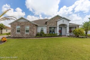 3717 Province Dr, Melbourne, FL 32934, Sold 12/21/21