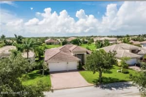 2385 Lake Ibis Ln SW, Vero Beach, FL 32962, Sold 10/12/21