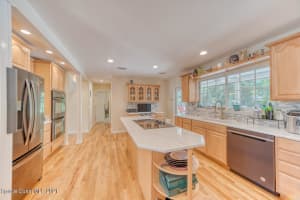 795 Elliott Dr, Merritt Island, FL 32952, Sold 02/11/22