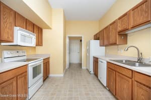 4076 Meander Pl, Rockledge, FL 32955, Sold 12/10/21