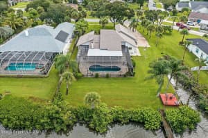 725 Lakewood Cir, Merritt Island, FL 32952, Sold 11/09/21