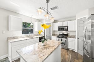4659 Blackmore Ct, Melbourne, FL 32934, Sold 11/30/21