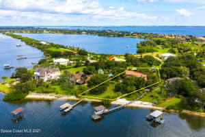 225 Stewart Dr, Merritt Island, FL 32952, Sold 02/22/22