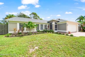 4835 Hidden Creek Rd, Melbourne, FL 32935, Sold 12/15/21