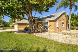 2390 Bent Pine St, Melbourne, FL 32935, Sold 04/11/22