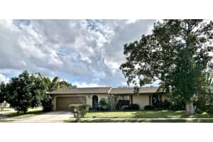 131 Vía De La Reina, Merritt Island, FL 32953, Sold 01/21/22