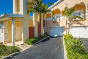 129 Lancha Cir, Indian Harbour Beach, FL 32937, Sold 12/17/21