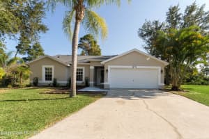 1405 Bronco Dr, Melbourne, FL 32940, Sold 01/14/22