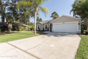 1405 Bronco Dr, Melbourne, FL 32940, Sold 01/14/22