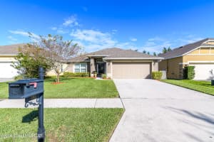 582 Hollow Glen Dr, Titusville, FL 32780, Sold 02/14/22