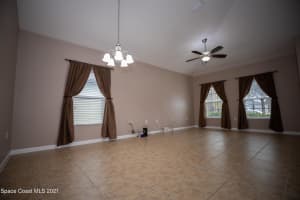 1040 Cayman Dr, Melbourne, FL 32901, Sold 02/28/22