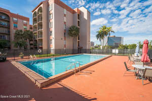 5201 NW 7th St, Miami, FL 33126, Sold 06/10/22