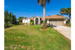 4360 12th Manor SW, Vero Beach, FL 32968, Sold 04/27/22