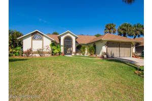 4360 12th Manor SW, Vero Beach, FL 32968, Sold 04/27/22