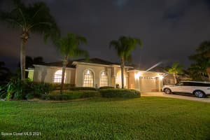 1929 Sykes Creek Dr, Merritt Island, FL 32953, Sold 05/02/22