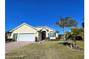 560 Gossamer Wing Way, Sebastian, FL 32958, Sold 03/31/22