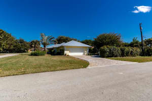 685 Glenview Terrace, Vero Beach, FL 32962, Sold 03/08/22