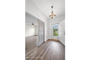 515 Melanie Cir, Melbourne, FL 32901, Sold 04/14/22
