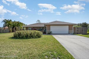 1019 Mandarin Dr NE, Palm Bay, FL 32905, Sold 03/22/22