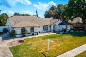 290 Northgrove Dr, Merritt Island, FL 32953, Sold 04/13/22