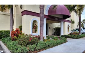 8871 Lake Dr, Cape Canaveral, FL 32920, Sold 03/31/22